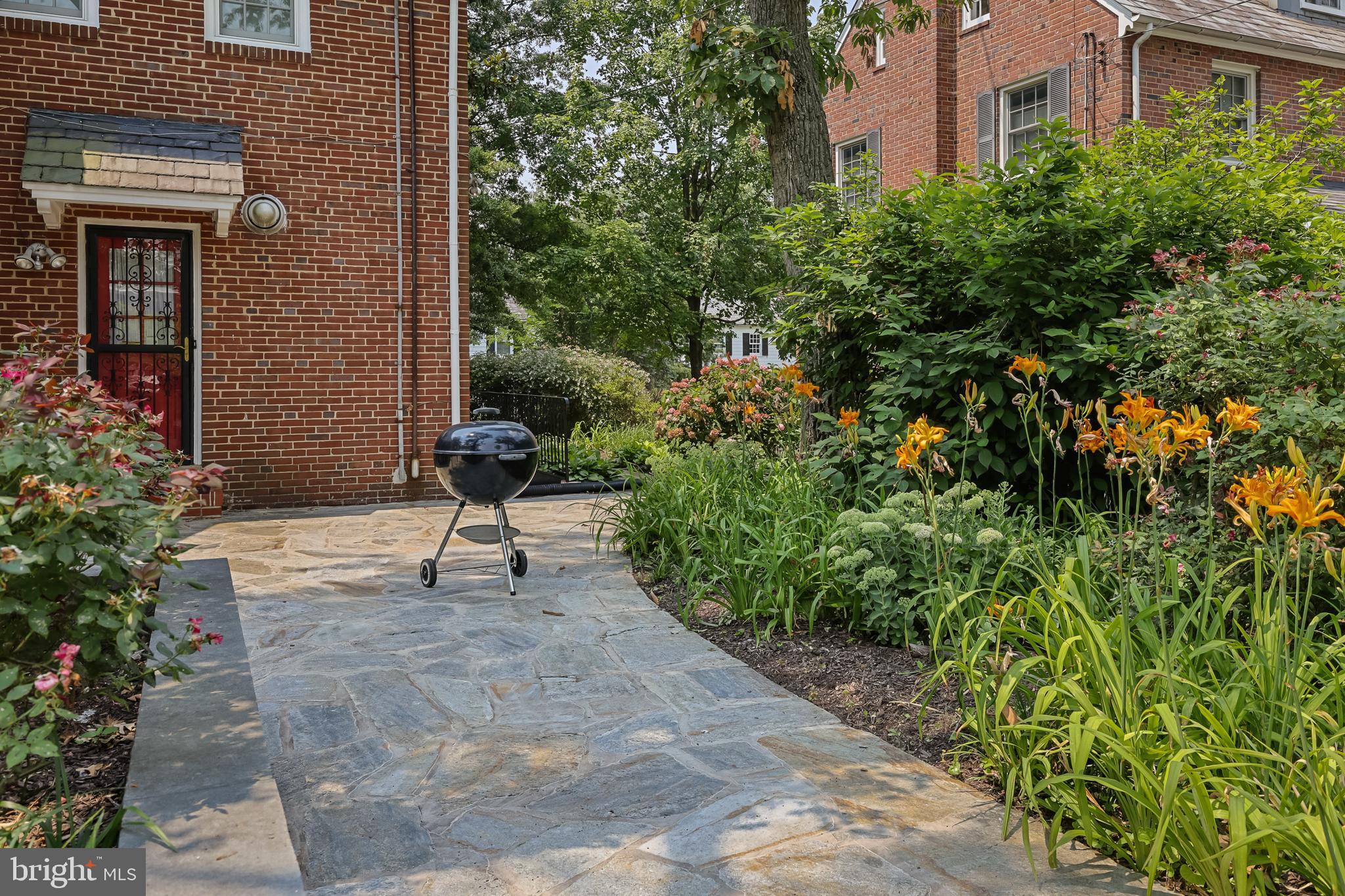 1212 Southview Road Baltimore, MD 21218 - Photo 8 of 88 Access Flagstone patio from Kitchen, Office & LR