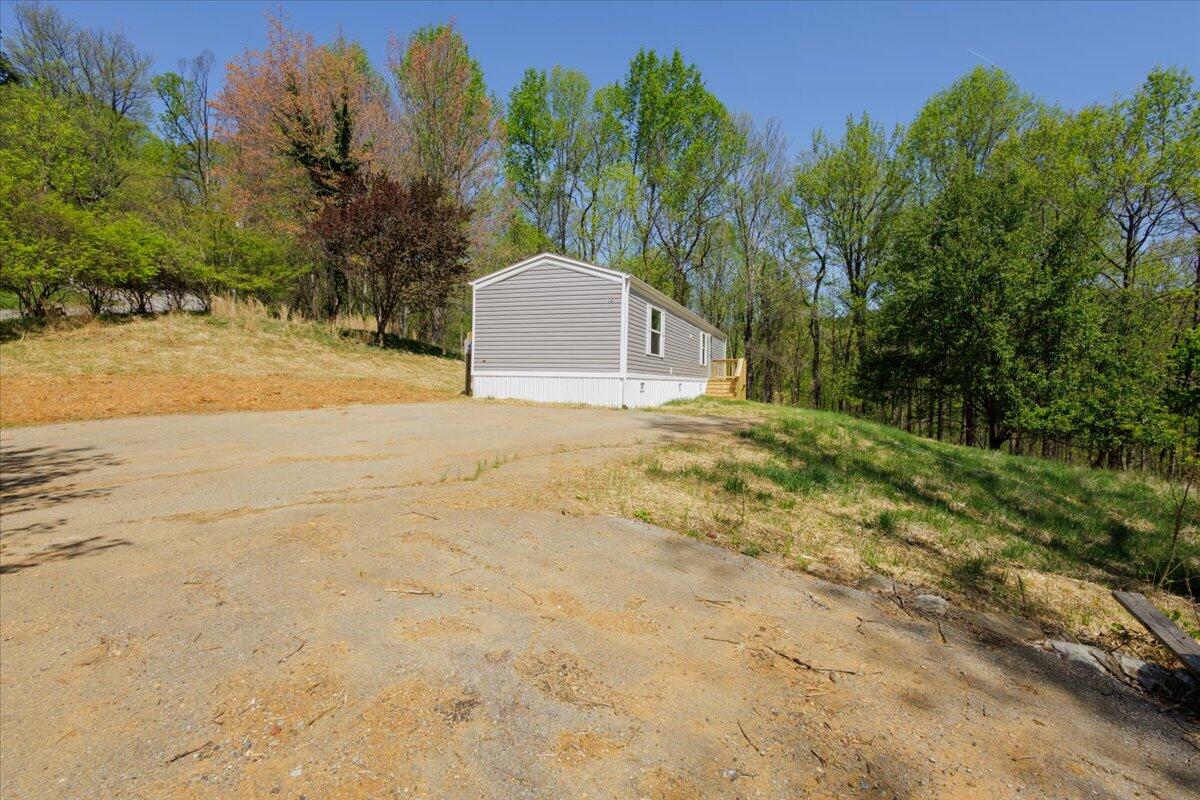 101 Lookout Ridge Road Blue Ridge, VA 24064 - Photo 22 of 35 2.87 ac