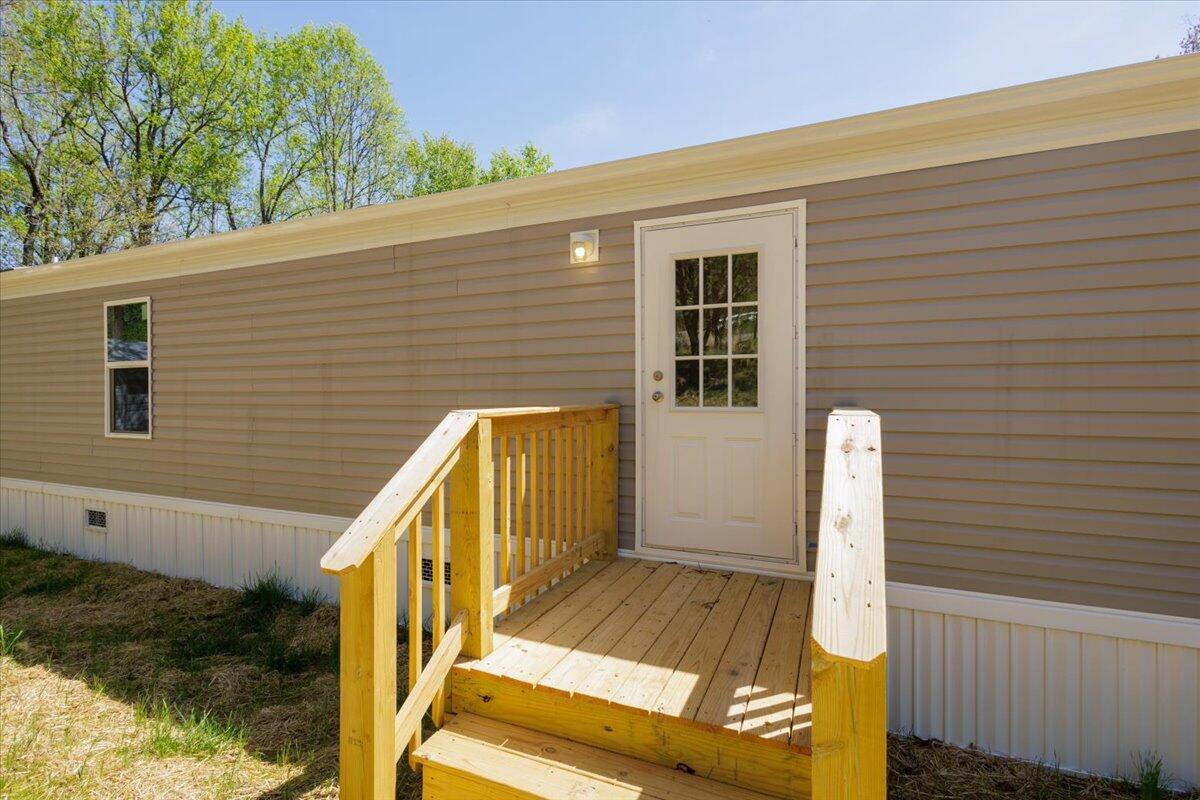 101 Lookout Ridge Road Blue Ridge, VA 24064 - Photo 6 of 35 Boasting 2 bedrooms and 2 full baths