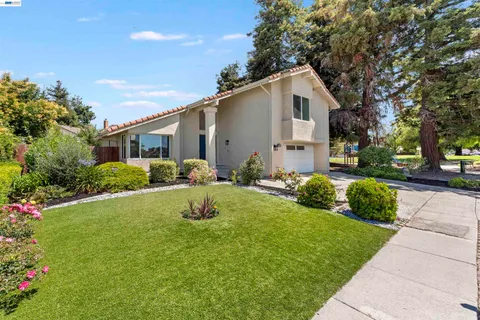 $2,249,888 | 4216 Warbler Loop, Fremont, CA 94555