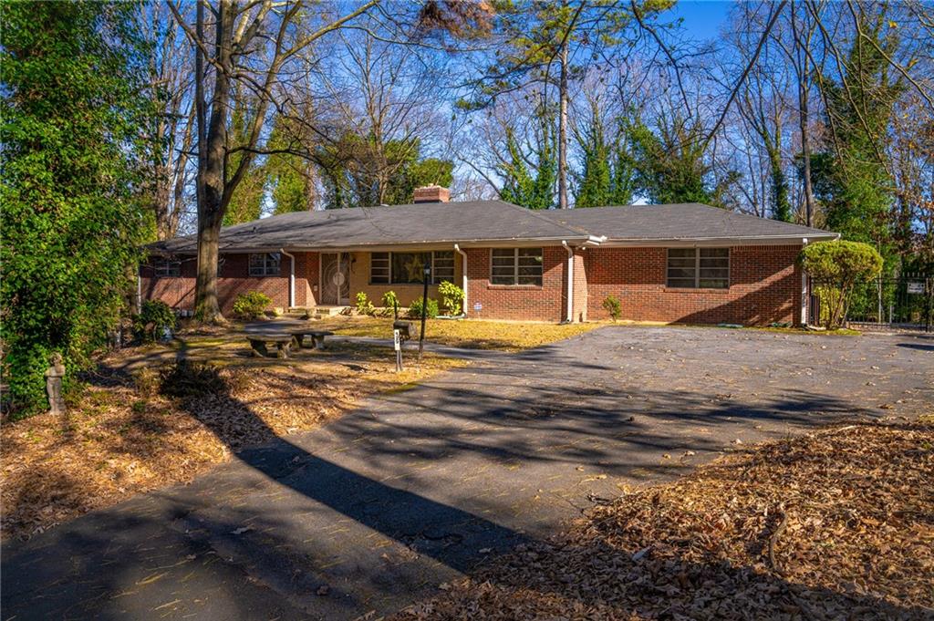 129 West Lake Ave Northwest