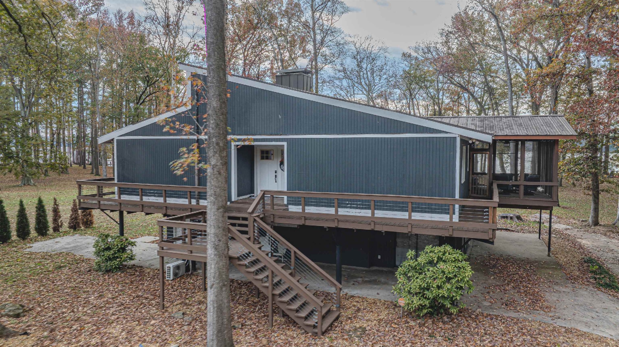 1105 Sunset Beach Road Florence, AL 35633 - Photo 6 of 61