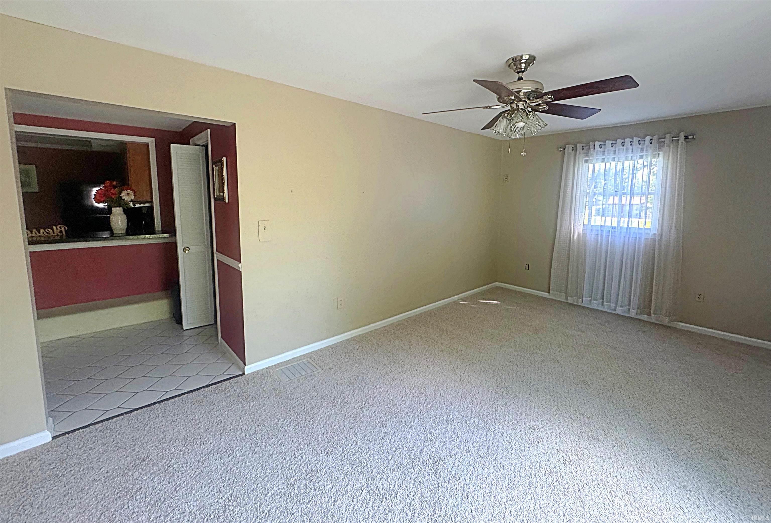 1725 Bedford Road Washington, IN 47501 - Photo 7 of 33