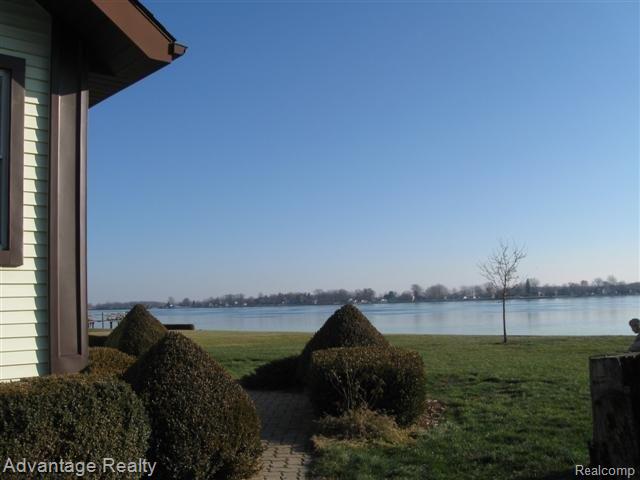 7851 River Road Marine City, MI 48039 - Photo 3 of 25 IMG_1211 (Small).JPG