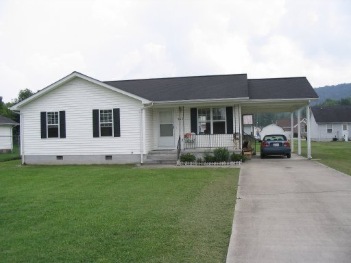 907 Rochester Avenue Middlesboro, KY 40965 - Photo 1 of 1 Primary Photo