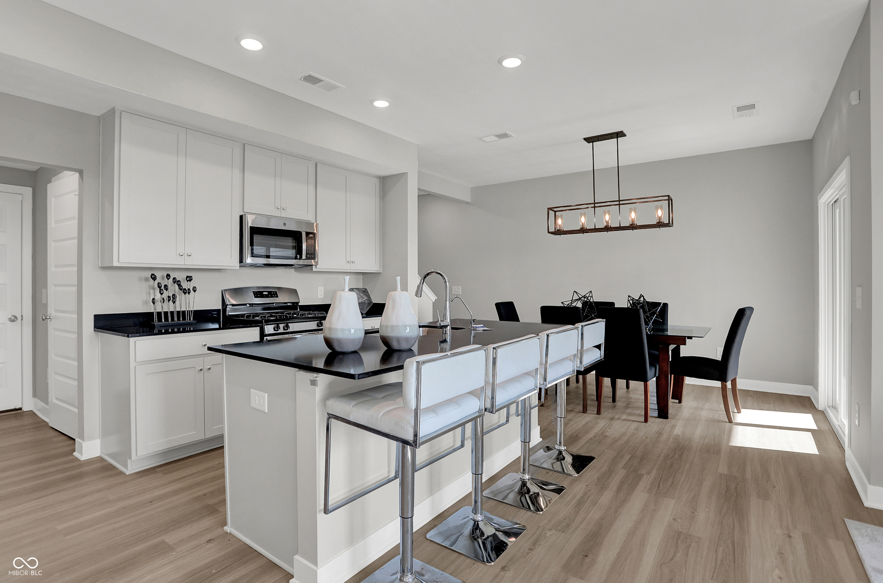 15175 Swallow Fls Way Fishers, IN 46037 - Photo 12 of 37