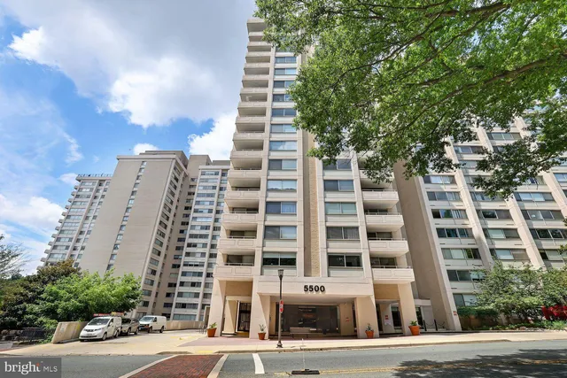 $1,700 | 5500 Friendship Boulevard, Unit 1718N, Chevy Chase, MD 20815
