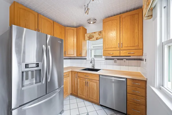 $275,000 | 14401 Wellesley Street, Dearborn, MI 48126