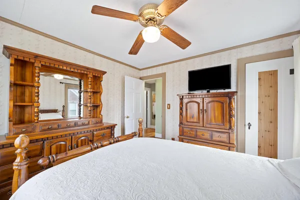 $275,000 | 14401 Wellesley Street, Dearborn, MI 48126