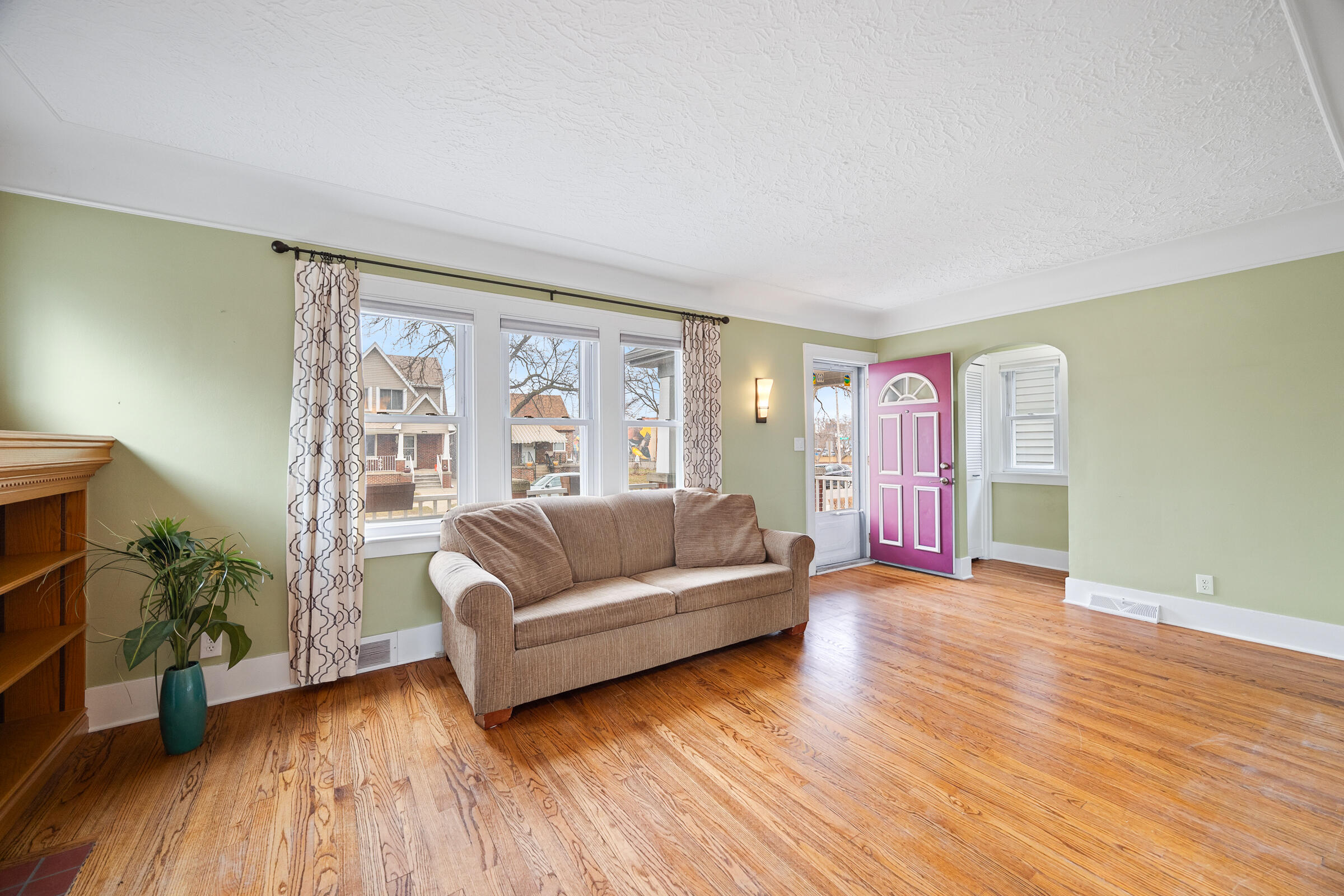 14401 Wellesley Street Dearborn, MI 48126 - Photo 6 of 31 Wellesley St