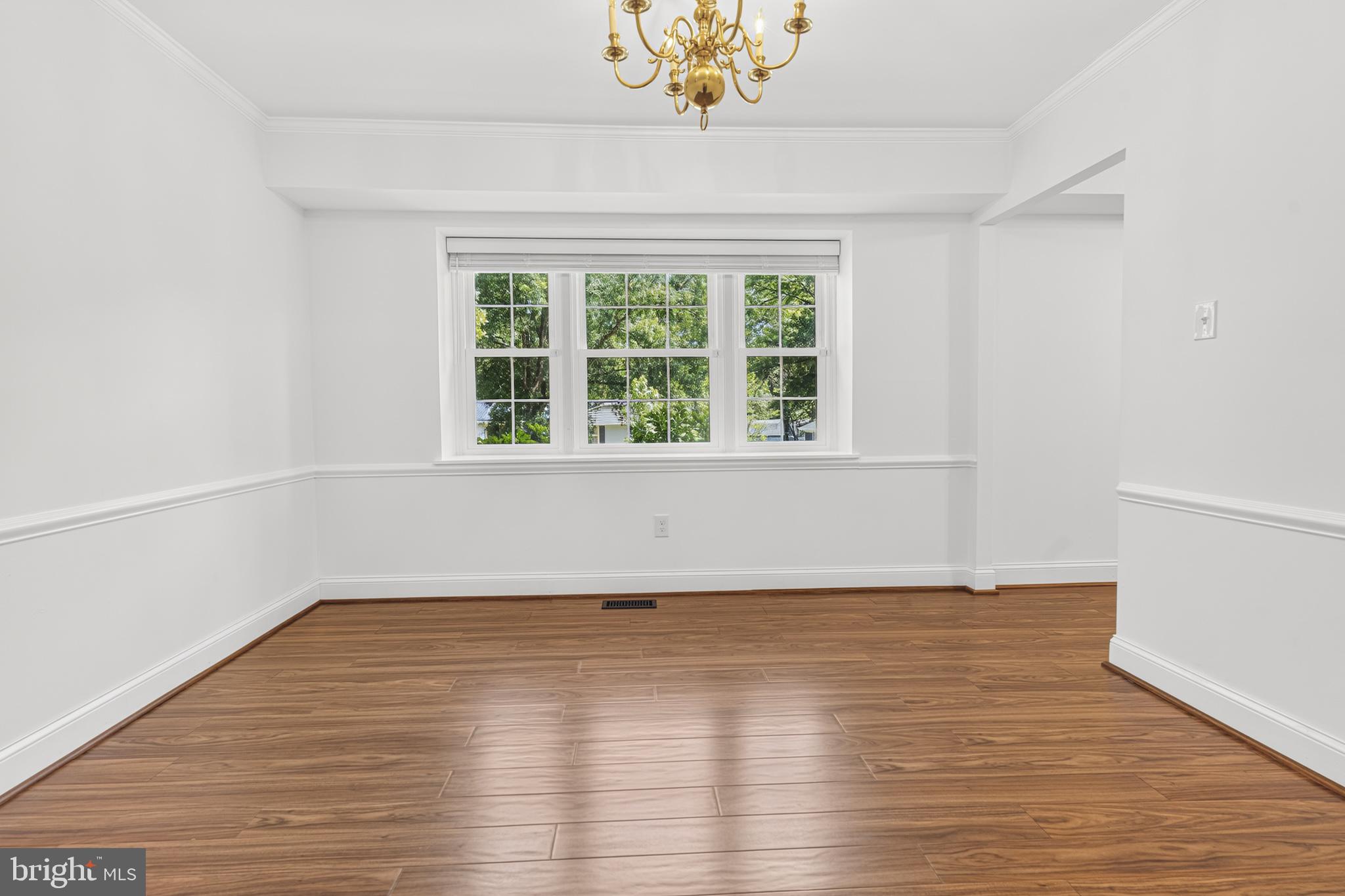 9005 Eastbourne Lane Laurel, MD 20708 - Photo 18 of 41 Separate Dining Room