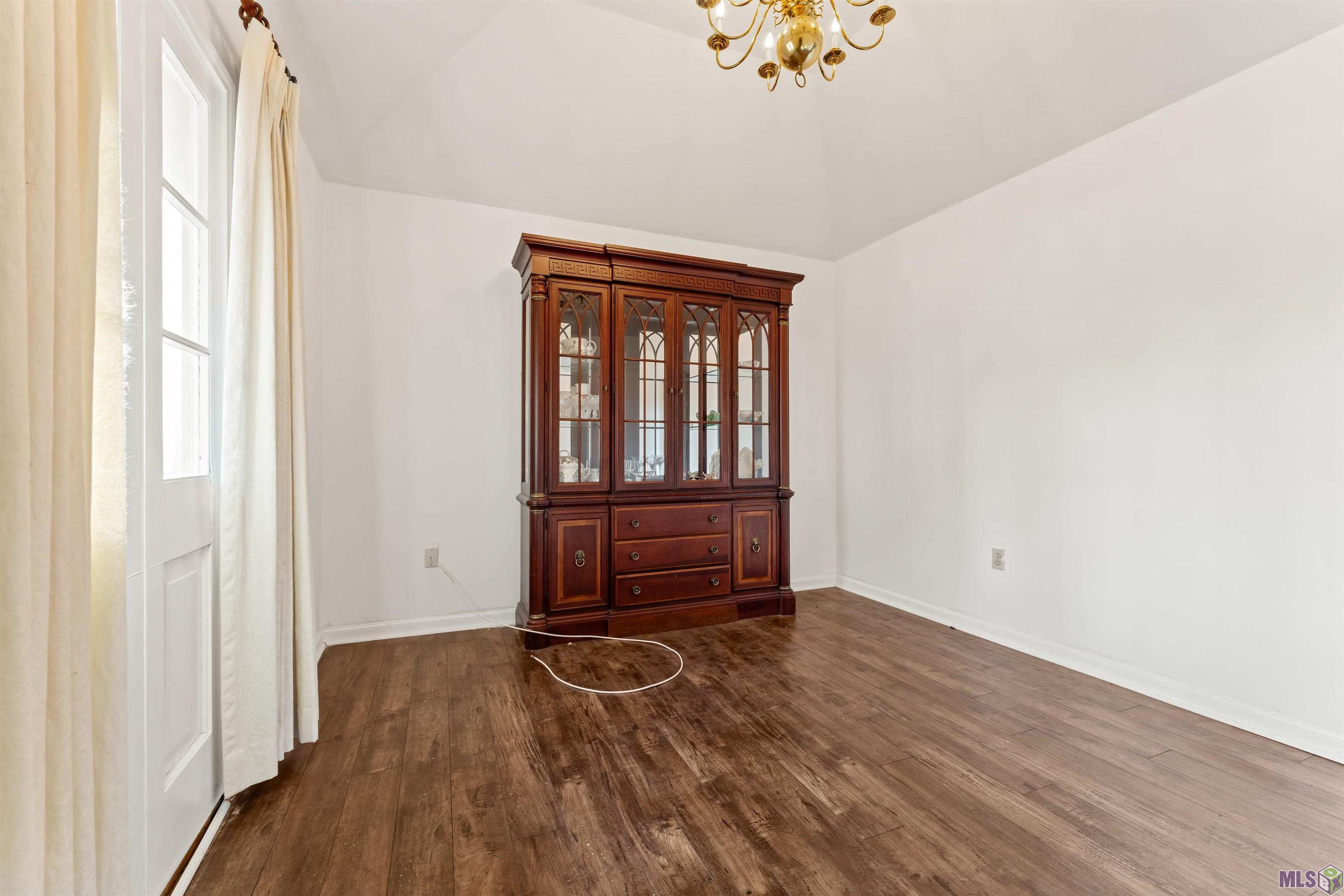 8737 Wakefield Avenue Baton Rouge, LA 70806 - Photo 4 of 28