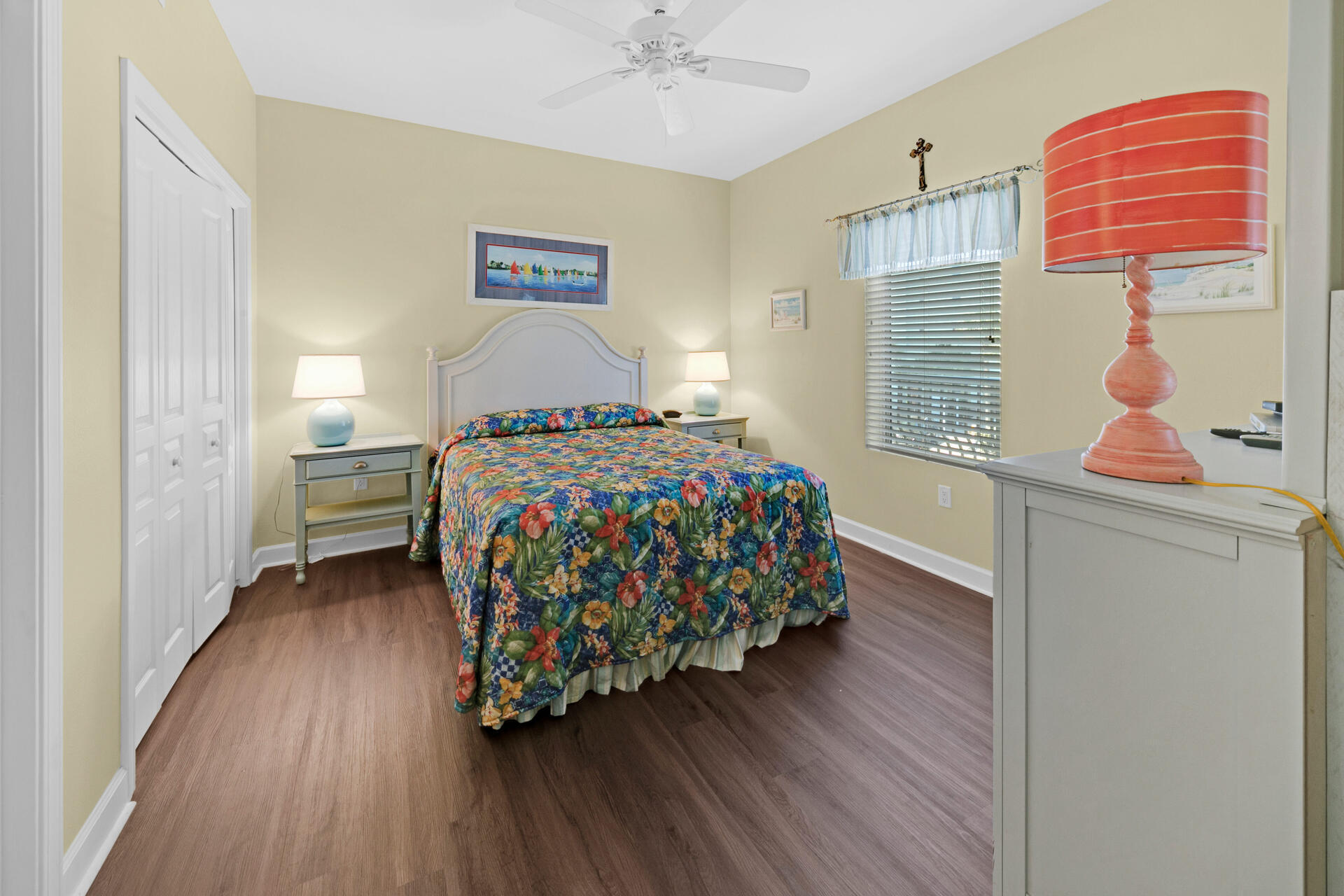 548 Sandy Cay Drive, Unit 309 Miramar Beach, FL 32550 - Photo 8 of 47 a bedroom with a bed and a window