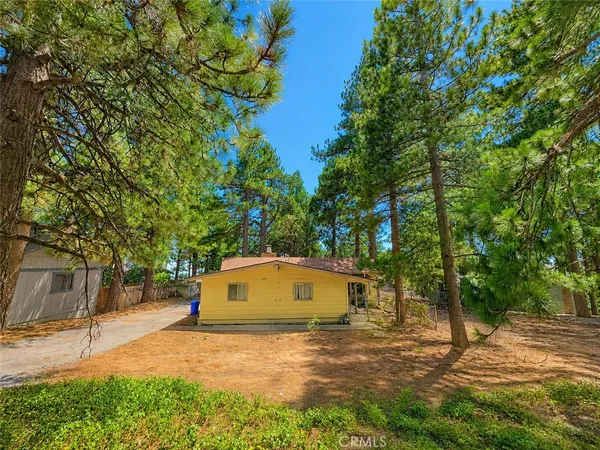 $499,900 | 30891 Valley Oak Drive, Running Springs, CA 92382