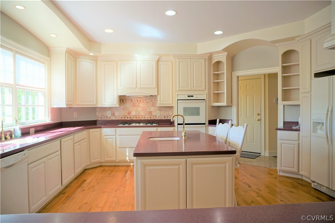 11103 Locust Ridge Place Ashland, VA 23005 - Photo 6 of 50 The chef of the home will adore the gas stove top,