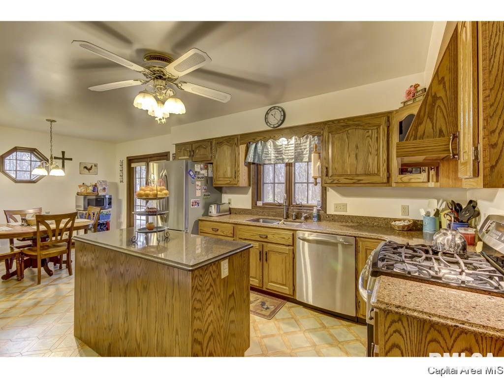3971 Bison Trail Rochester, IL 62563 - Photo 6 of 33