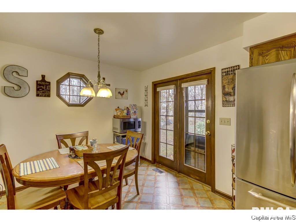 3971 Bison Trail Rochester, IL 62563 - Photo 8 of 33