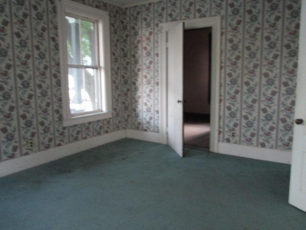 37 Henry Street Rockingham, VT 05101 - Photo 7 of 12