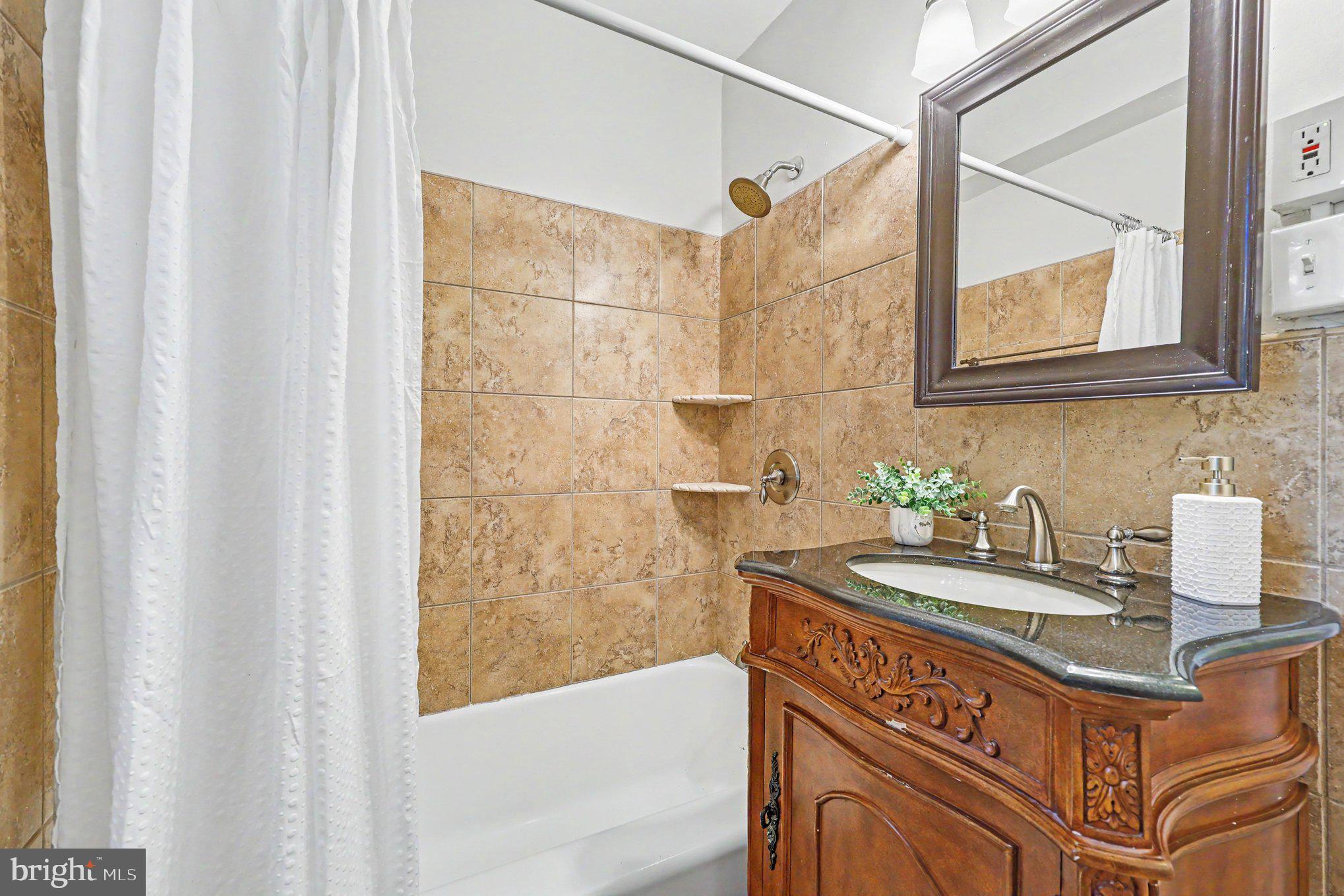 211 East Glebe Road, Unit D Alexandria, VA 22305 - Photo 16 of 24