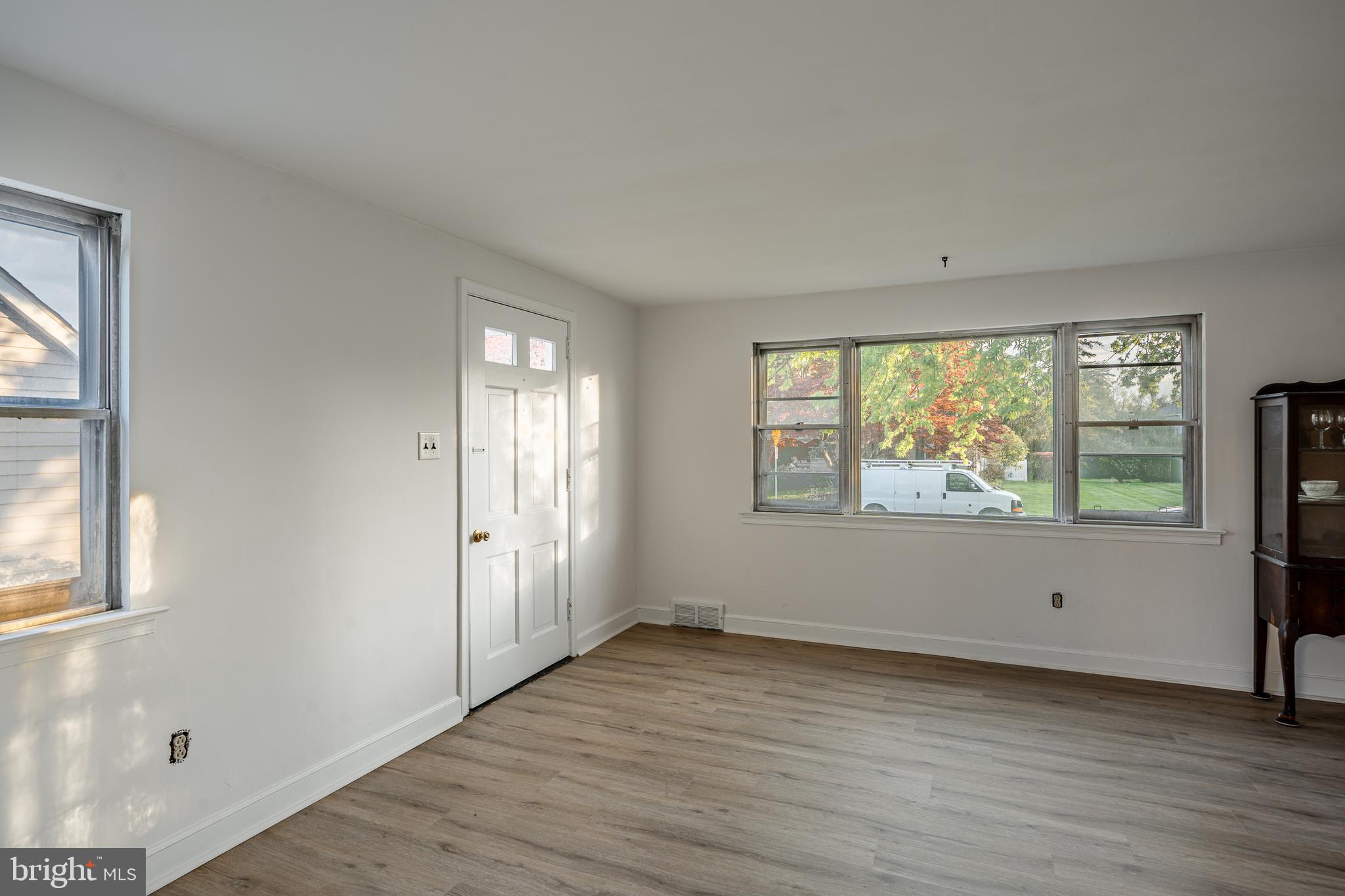 239 Overlook Road Ambler, PA 19002 - Photo 5 of 28 Gallery Image 5