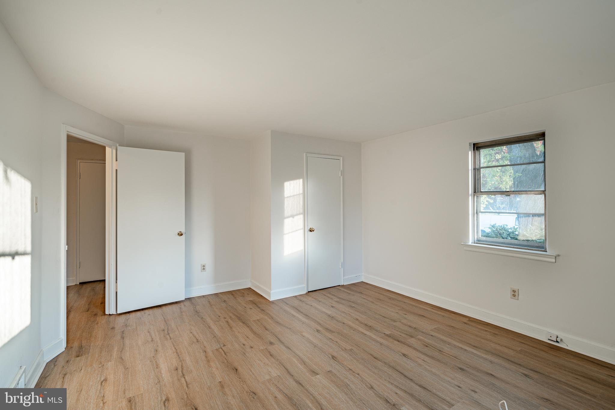 239 Overlook Road Ambler, PA 19002 - Photo 10 of 28 Main Bedroom