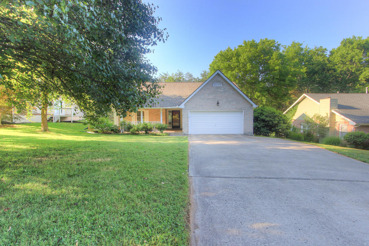 8832 Nubbin Ridge Road Knoxville, TN 37923 - Photo 2 of 17 + Perceptions (1)