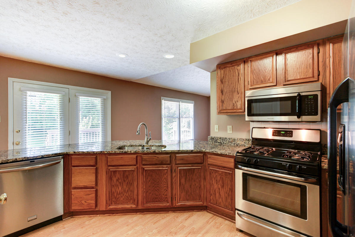 8832 Nubbin Ridge Road Knoxville, TN 37923 - Photo 5 of 17 + Perceptions (9)