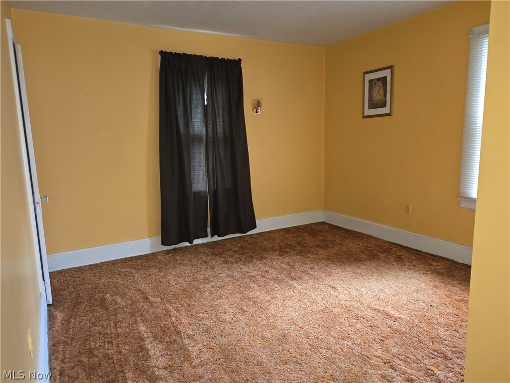 2446 Vestal Road Youngstown, OH 44509 - Photo 8 of 23