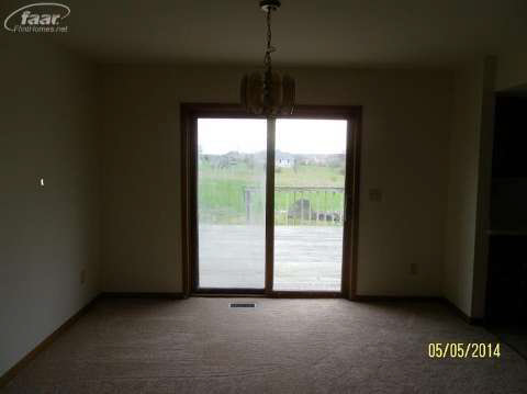9420 Dean Road Fenton, MI 48430 - Photo 10 of 15 20400272-9.JPG