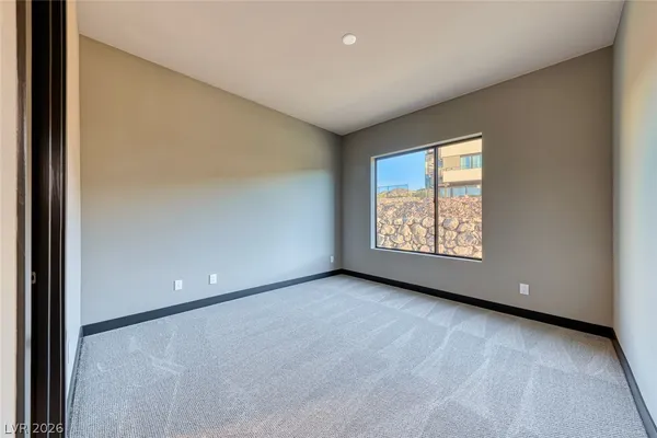 $7,400 | 26 Lakefront Drive, Henderson, NV 89011