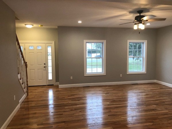 166 Canterbury Road Springfield, MA 01118 - Photo 4 of 22