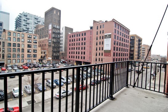 210 South Desplaines Street, Unit 302 Chicago, IL 60661 - Photo 8 of 8