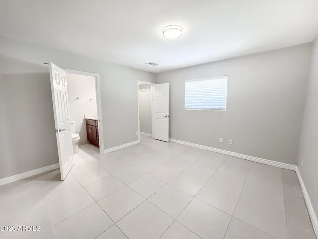 $2,695 | 1003 West Howe Street, Tempe, AZ 85281