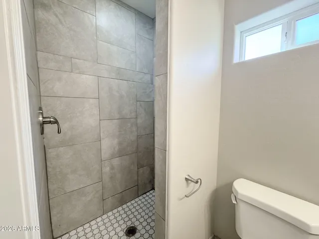 $2,695 | 1003 West Howe Street, Tempe, AZ 85281