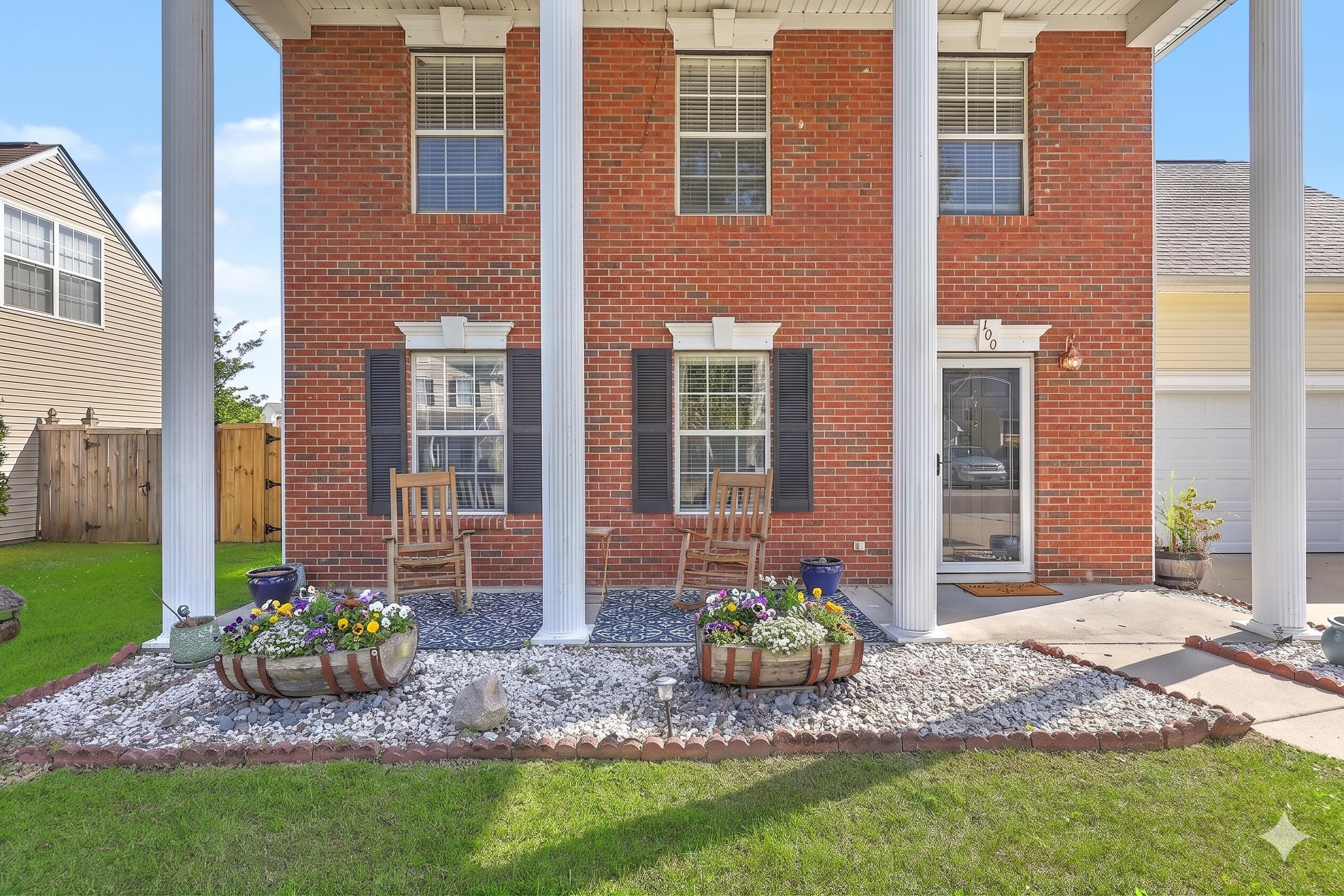 300 Dunning Road Summerville, SC 29486 - Photo 4 of 32