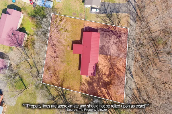 96 Maple Circle, Decaturville, TN 38329