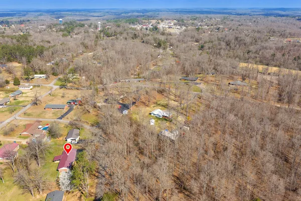 96 Maple Circle, Decaturville, TN 38329