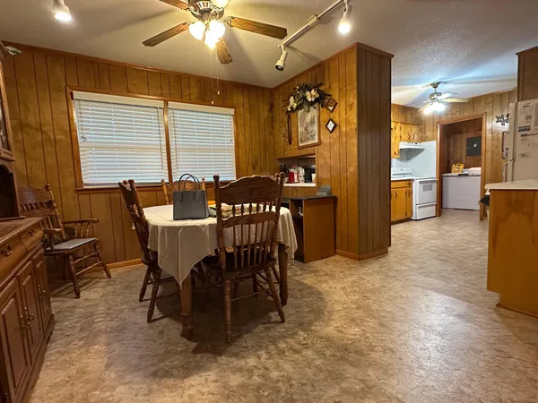 96 Maple Circle, Decaturville, TN 38329