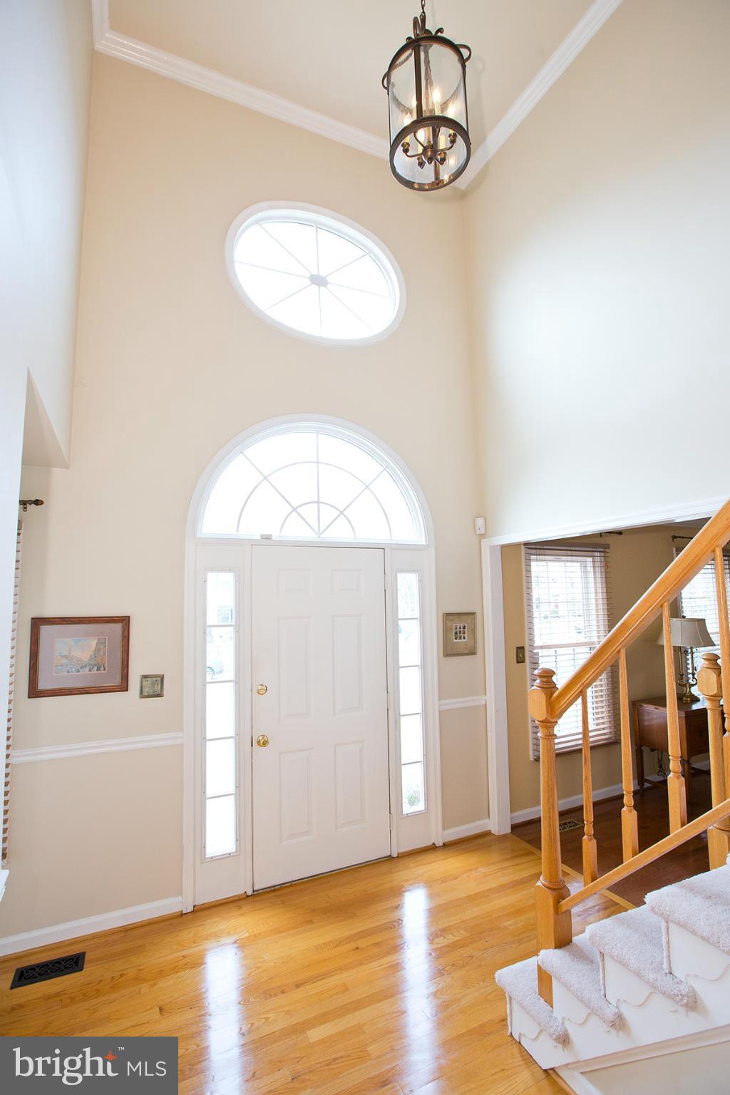 3713 Beaver Ford Road Woodbridge, VA 22192 - Photo 6 of 30 Grand two story foyer.