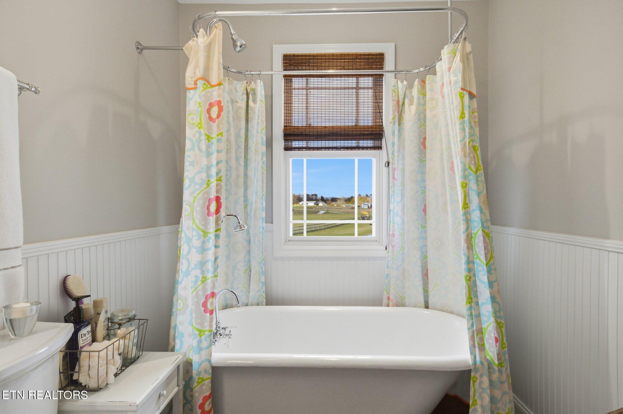 7425 Mountain Glory Way Corryton, TN 37721 - Photo 32 of 58 7425-Mountain-Glory-Way-Corryton-TN-33