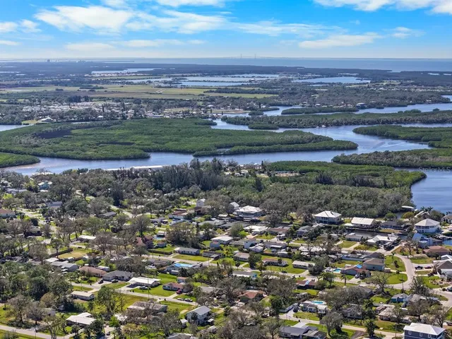 $429,000 | 309 11th Street Southwest, Ruskin, FL 33570