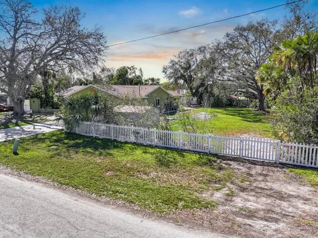 $429,000 | 309 11th Street Southwest, Ruskin, FL 33570