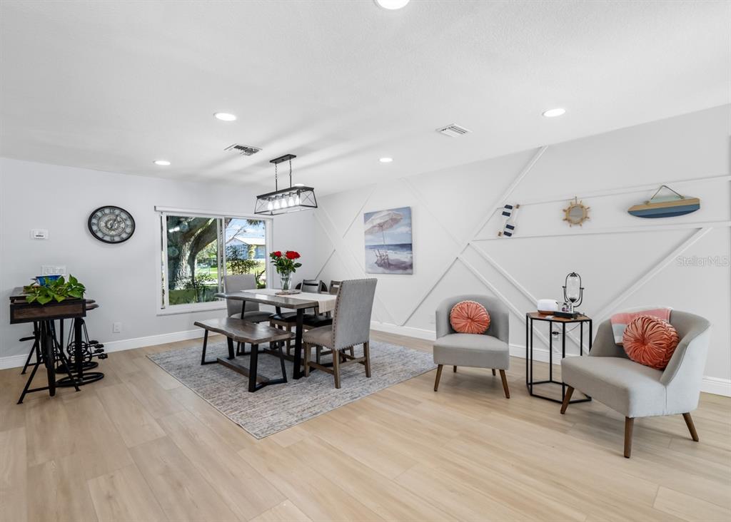 309 11th Street Southwest Ruskin, FL 33570 - Photo 6 of 48