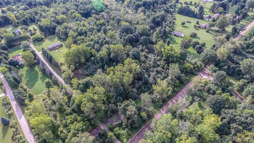 399 South Hurd Road Oxford, MI 48371 - Photo 10 of 11 Gallery Image 10