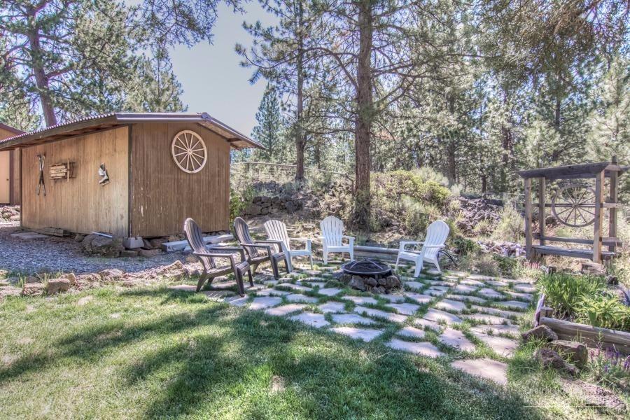 60301 Woodside Loop Bend, OR 97702 - Photo 14 of 22 Quiet Fire Pit Area