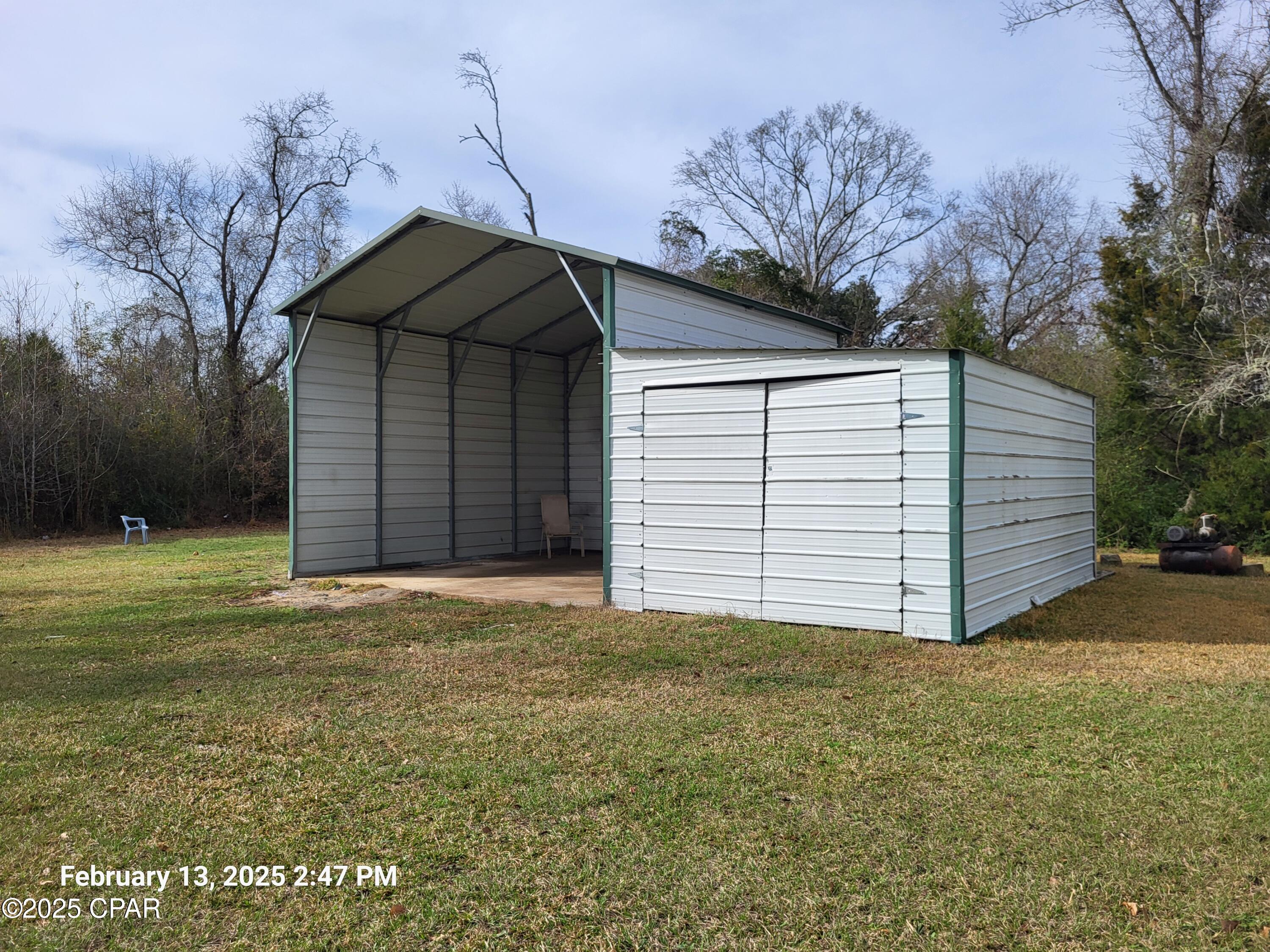 2672 Dock Road Cottondale, FL 32431 - Photo 2 of 22