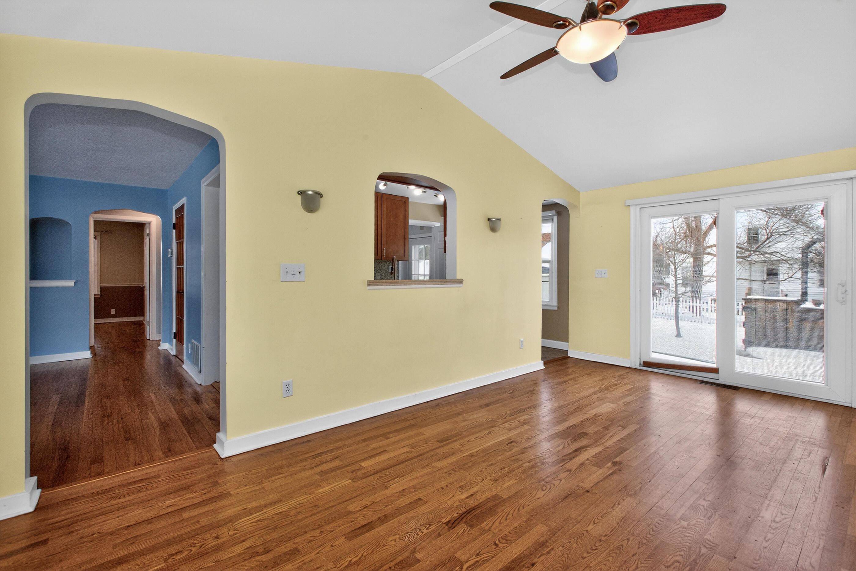 2311 Bryan Street St. Joseph, MI 49085 - Photo 6 of 19 10