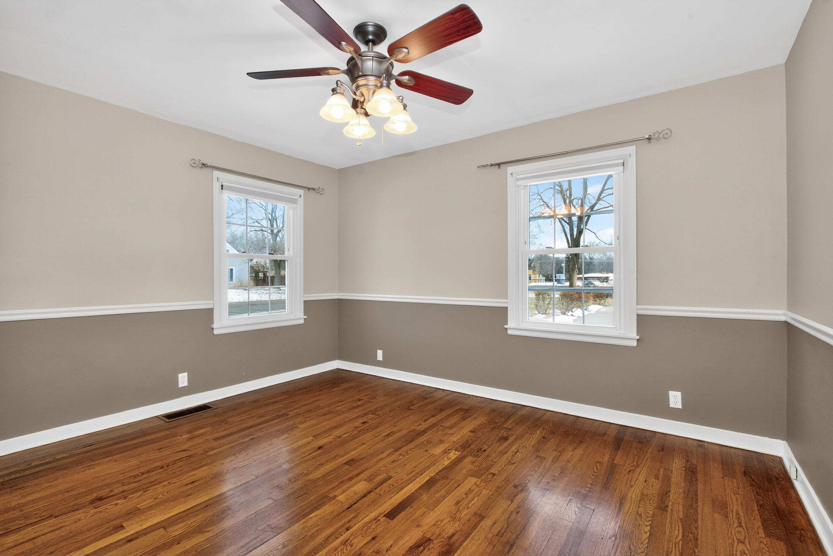 2311 Bryan Street St. Joseph, MI 49085 - Photo 8 of 19 13