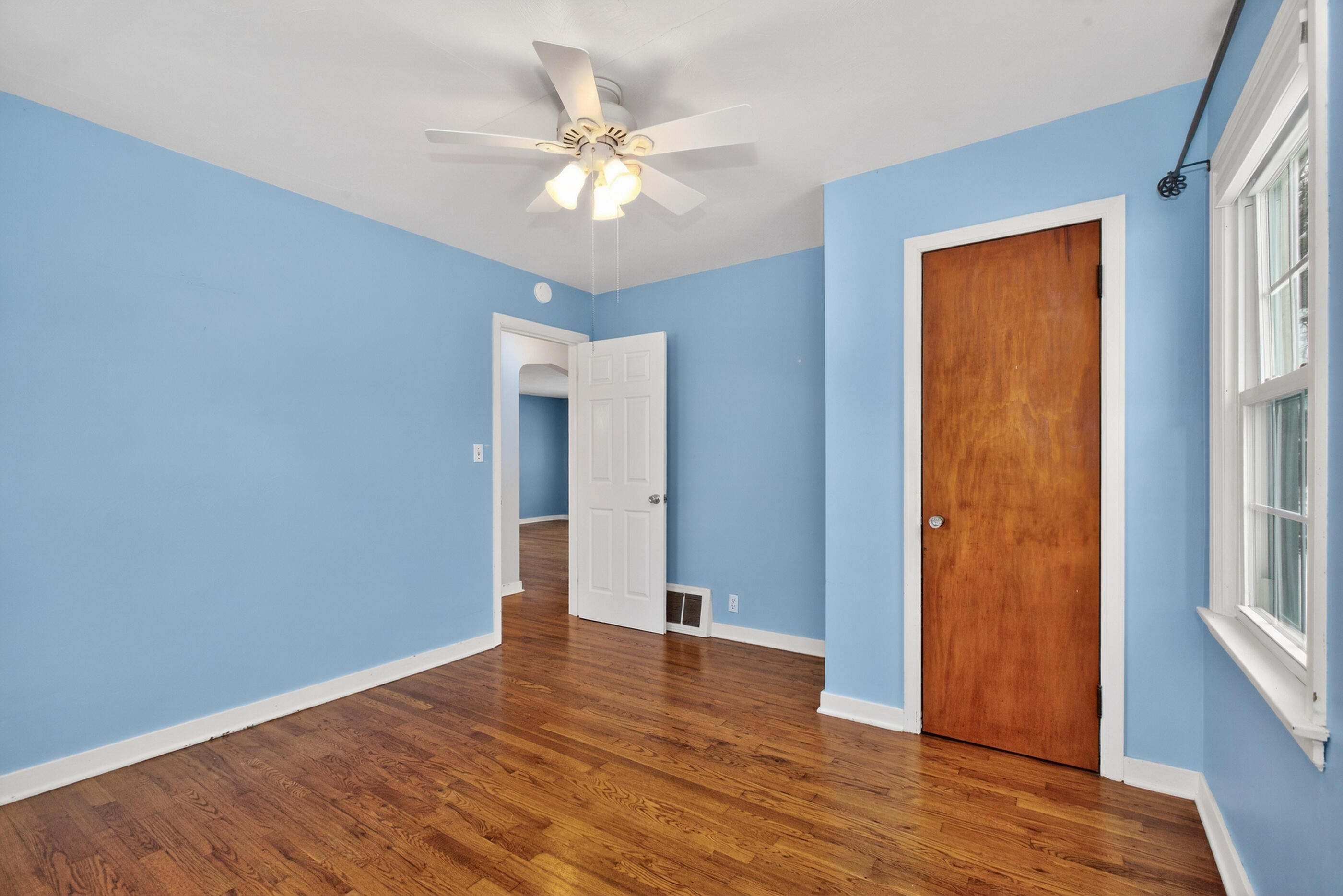 2311 Bryan Street St. Joseph, MI 49085 - Photo 9 of 19 16
