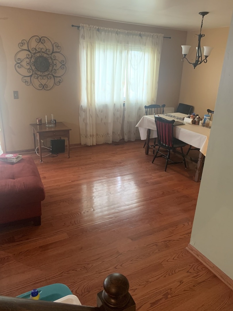 449 Commanche Trail Wheeling, IL 60090 - Photo 6 of 21